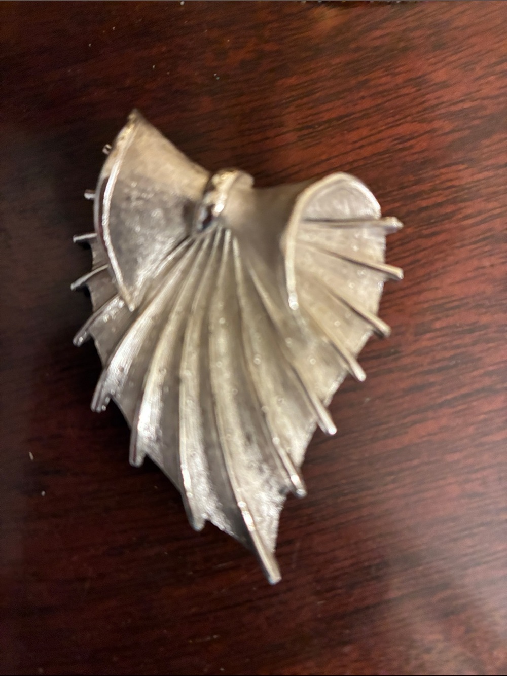 VTG Coro Signed Silver Tone Textured Bow Swag Heart Fan Leaf Brooch Pin